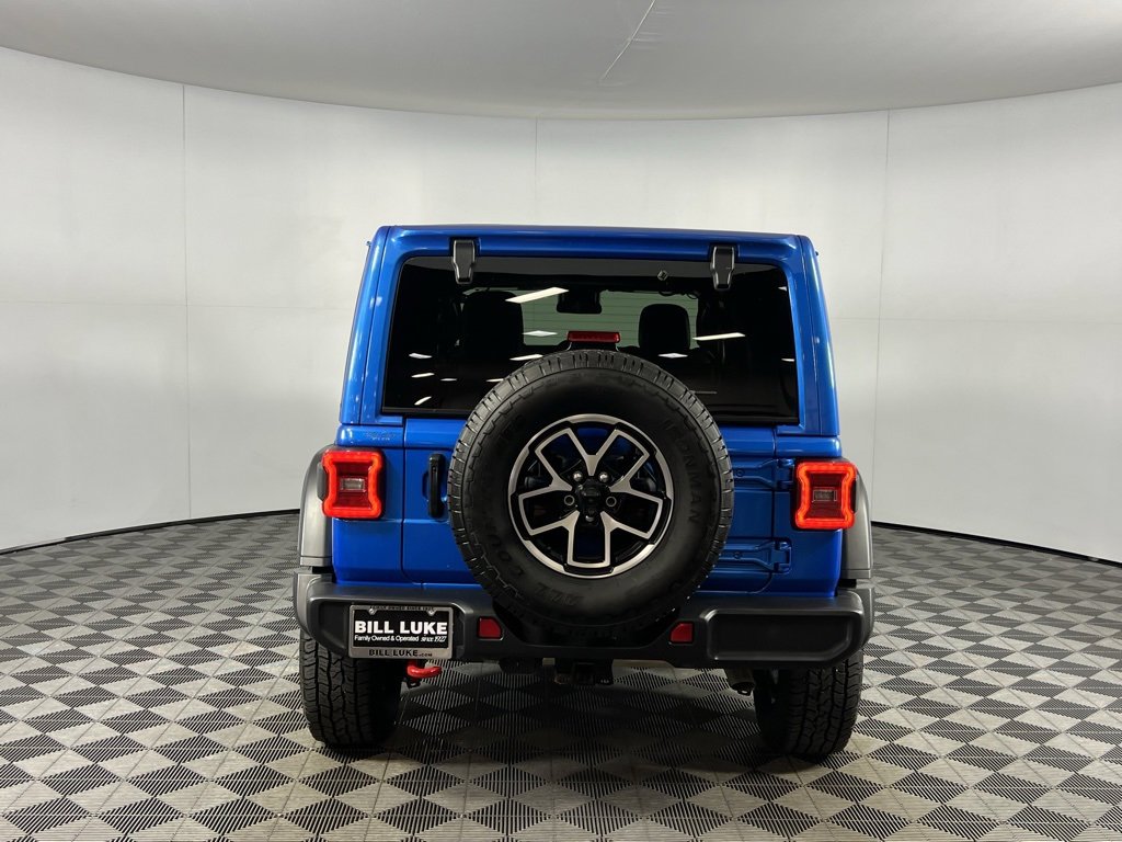 Certified 2024 Jeep Wrangler Unlimited Rubicon w/ Convenience Group image 11
