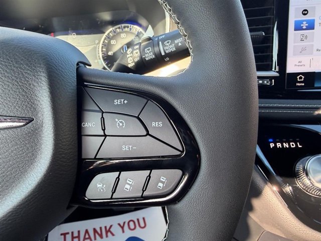 New 2026 Chrysler Pacifica Select w/ S Appearance Package image 15