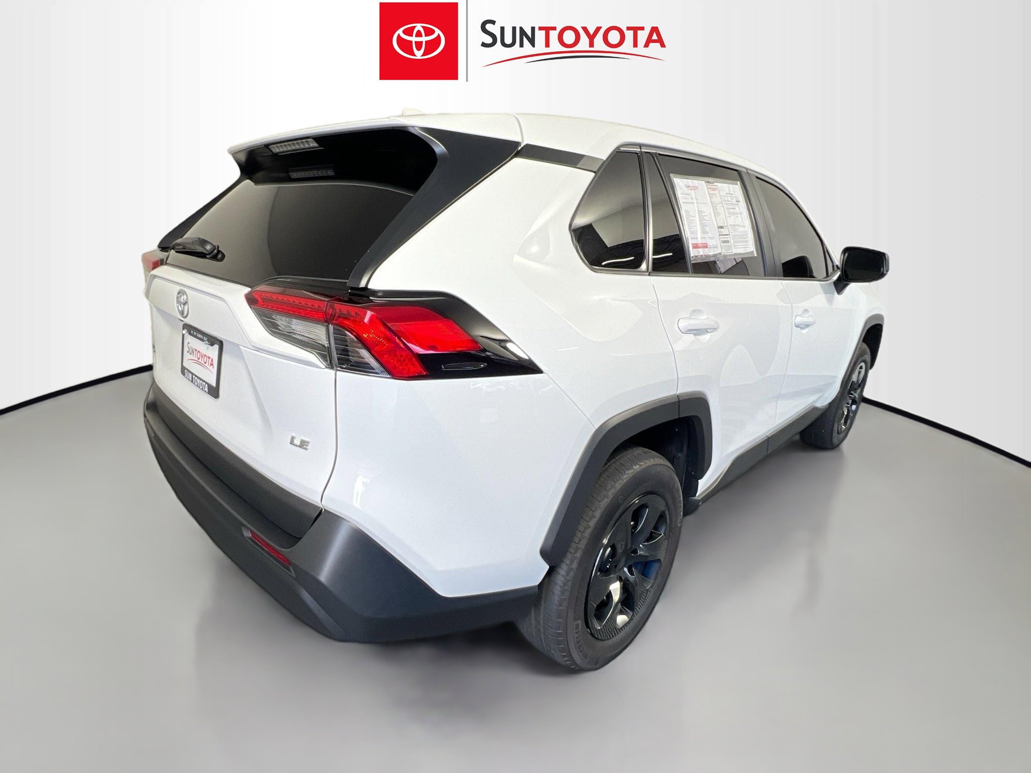 Used 2024 Toyota RAV4 LE image 4