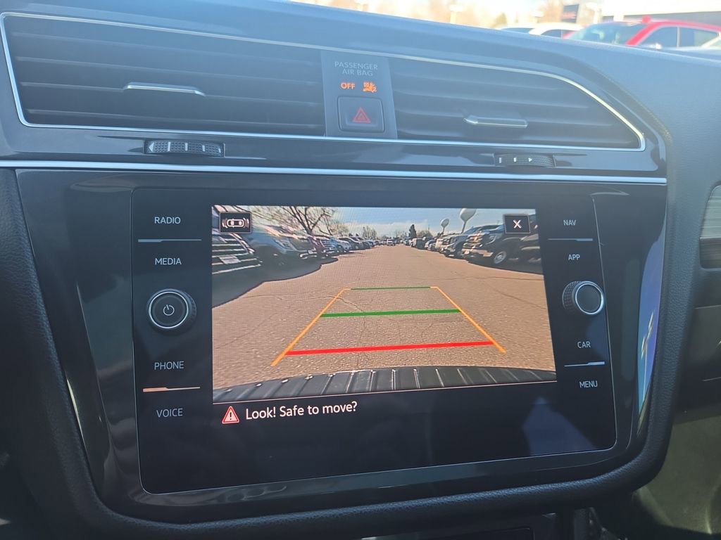 Used 2024 Volkswagen Tiguan SEL R-Line image 22