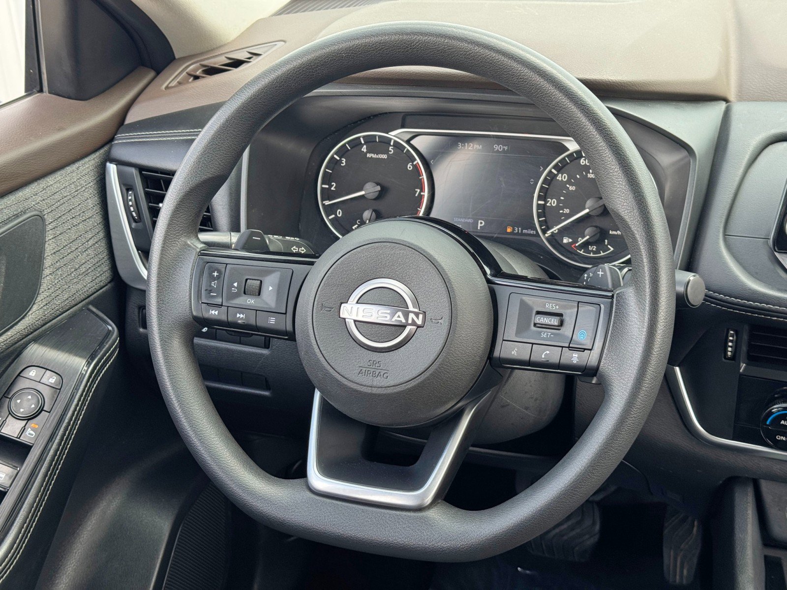 Used 2023 Nissan Rogue SV image 19