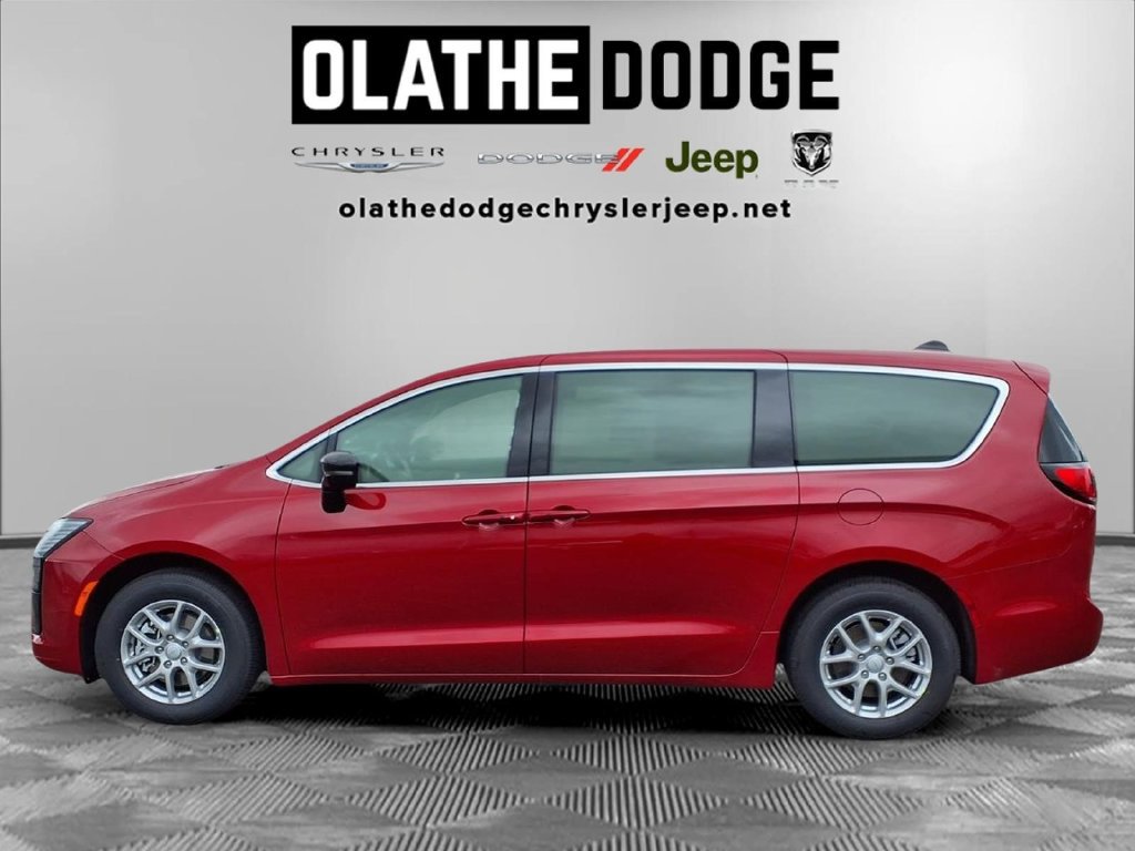 New 2027 Chrysler Pacifica Select FWD image 24
