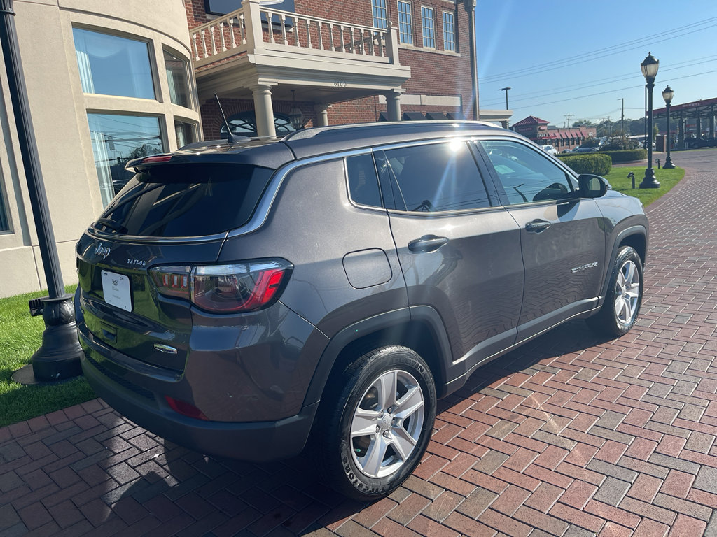 Used 2022 Jeep Compass Latitude image 8