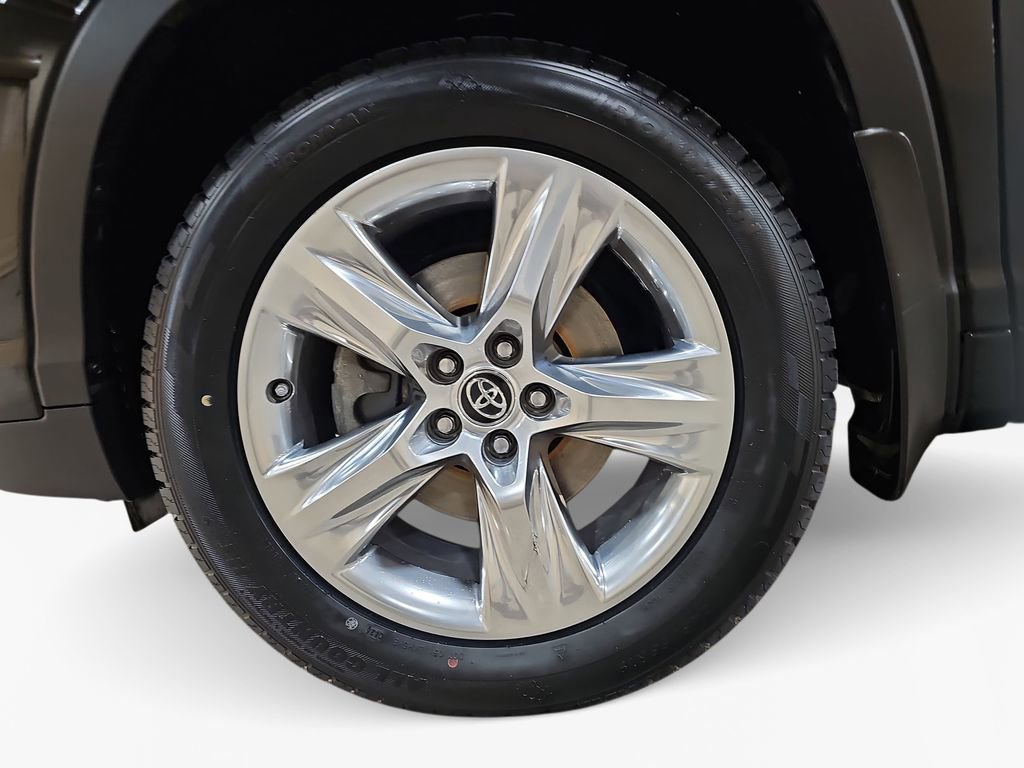 Used 2019 Toyota Highlander Limited AWD/4WD image 25
