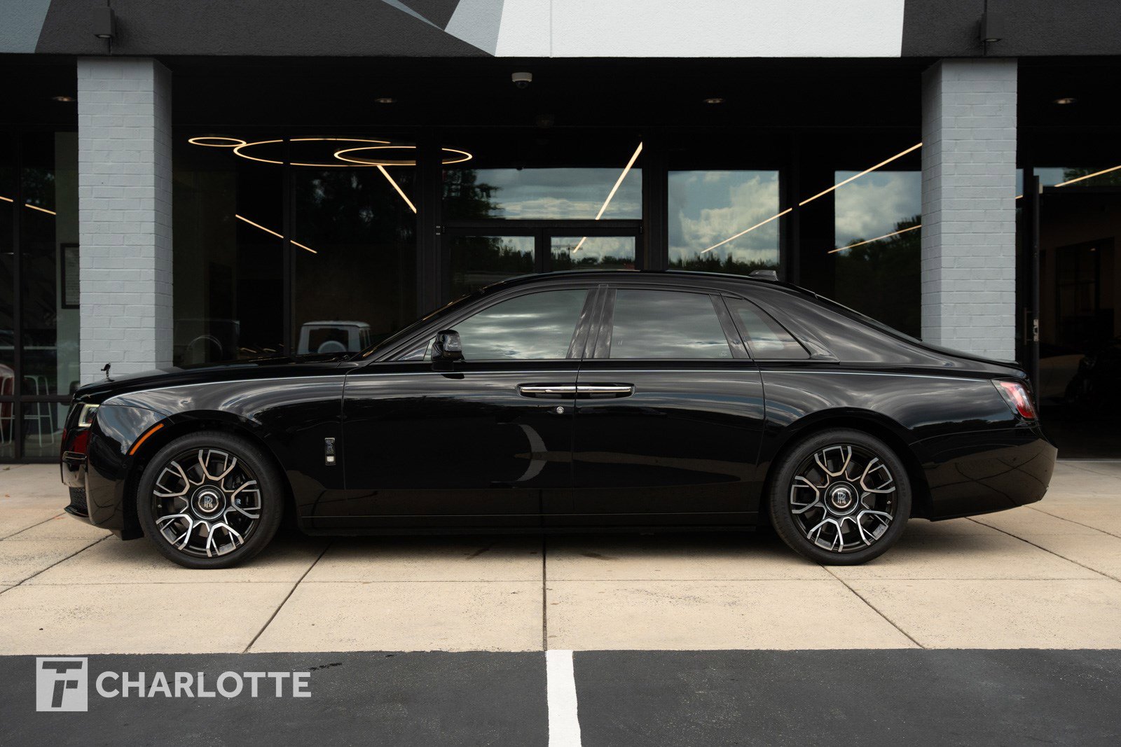 Used 2023 Rolls-Royce Ghost Black Badge w/ Black Badge Ghost Package image 7