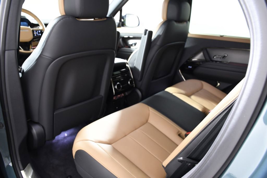 New 2026 Land Rover Range Rover Sport Dynamic SE AWD/4WD image 26