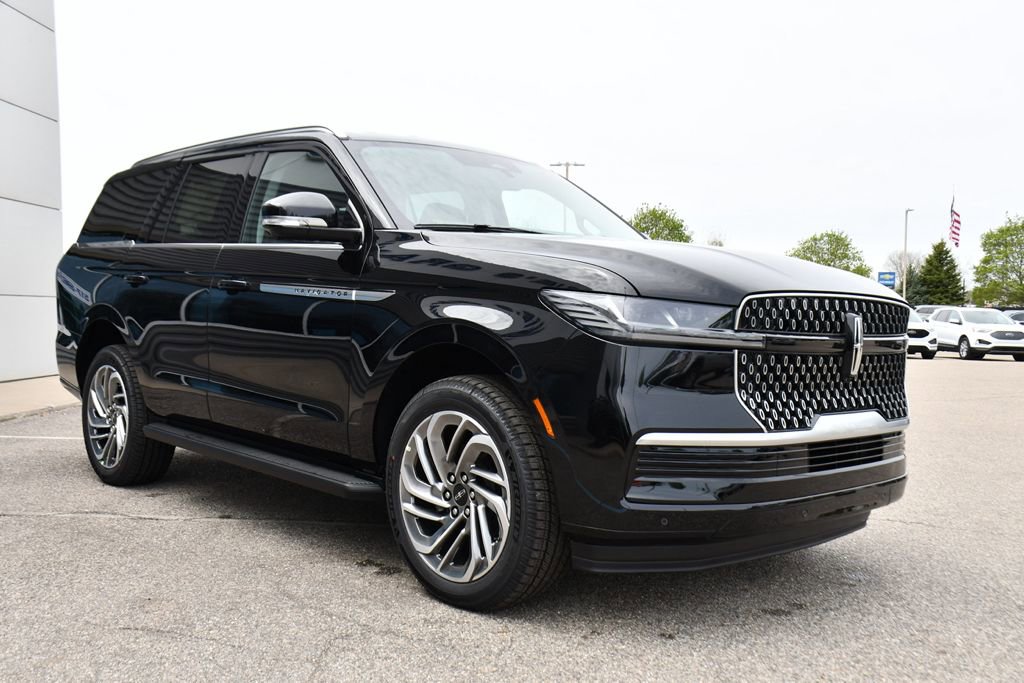 New 2026 Lincoln Navigator Premiere AWD/4WD image 9