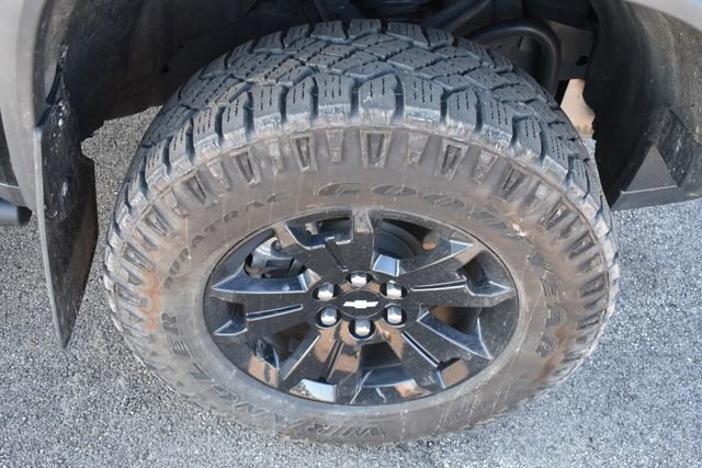 Used 2022 Chevrolet Colorado ZR2 w/ ZR2 Midnight Special Edition image 11