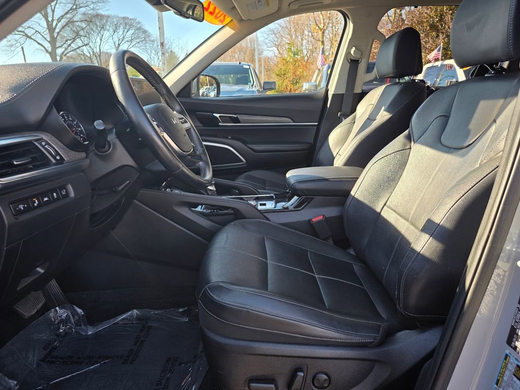 Used 2022 Kia Telluride EX w/ EX Premium Package image 20