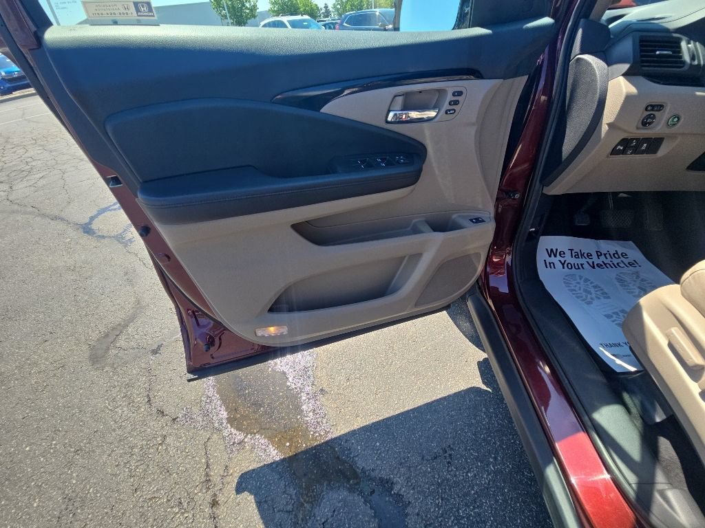 Used 2020 Honda Pilot Elite image 13
