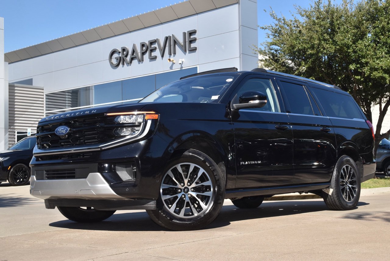 Used 2025 Ford Expedition Max Platinum AWD/4WD image 2