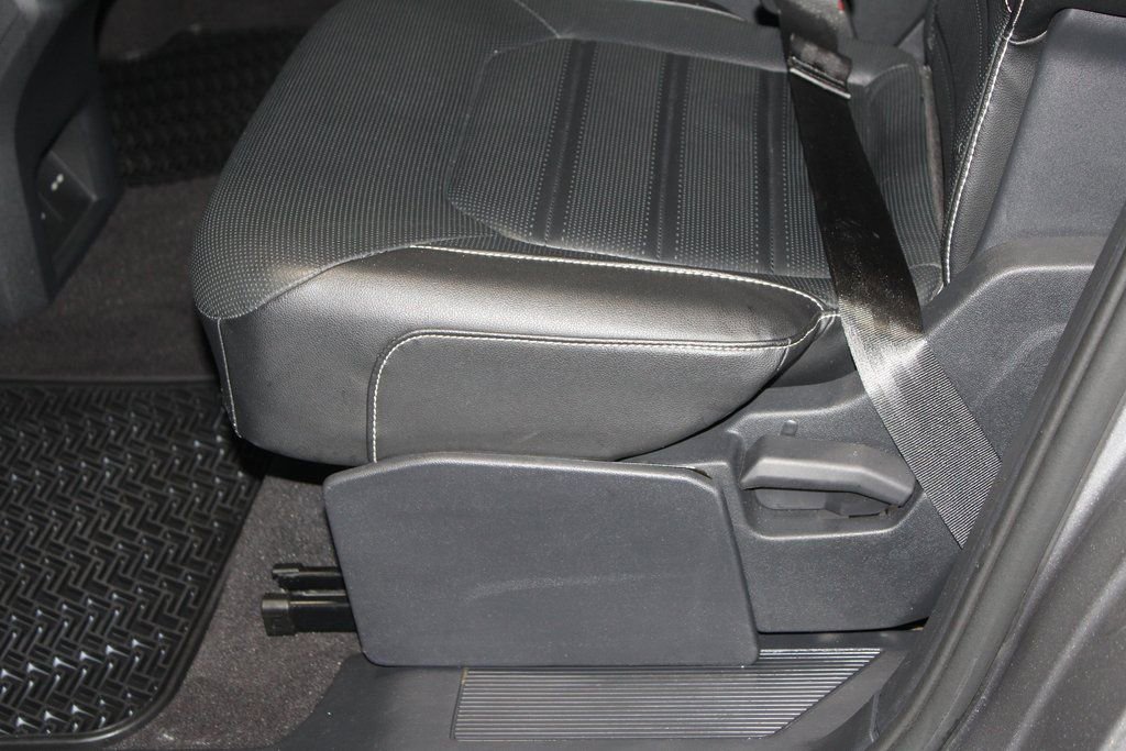Used 2022 Volkswagen Atlas SEL Premium image 20