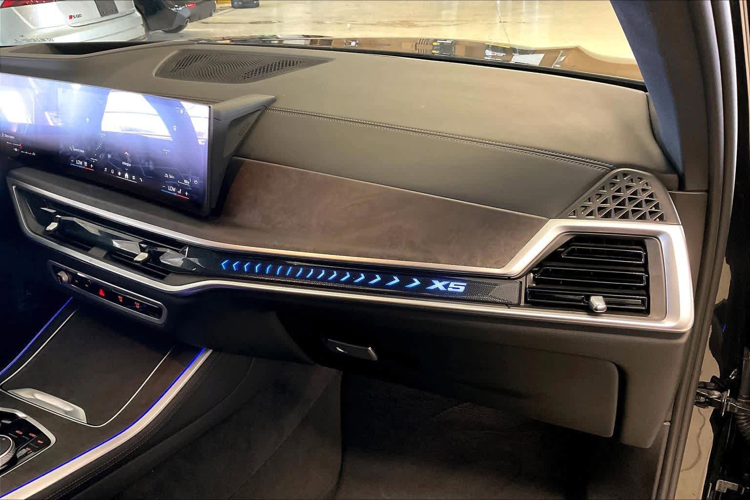 Used 2025 BMW X5 xDrive40i AWD/4WD image 17