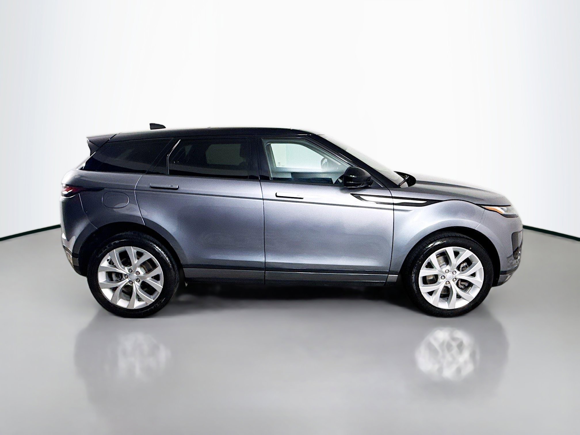 Used 2022 Land Rover Range Rover Evoque SE image 11