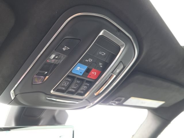 Used 2025 Jeep Grand Cherokee L Summit AWD/4WD image 39