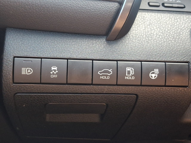 Used 2023 Toyota Camry SE w/ Cold Weather Package FWD image 22