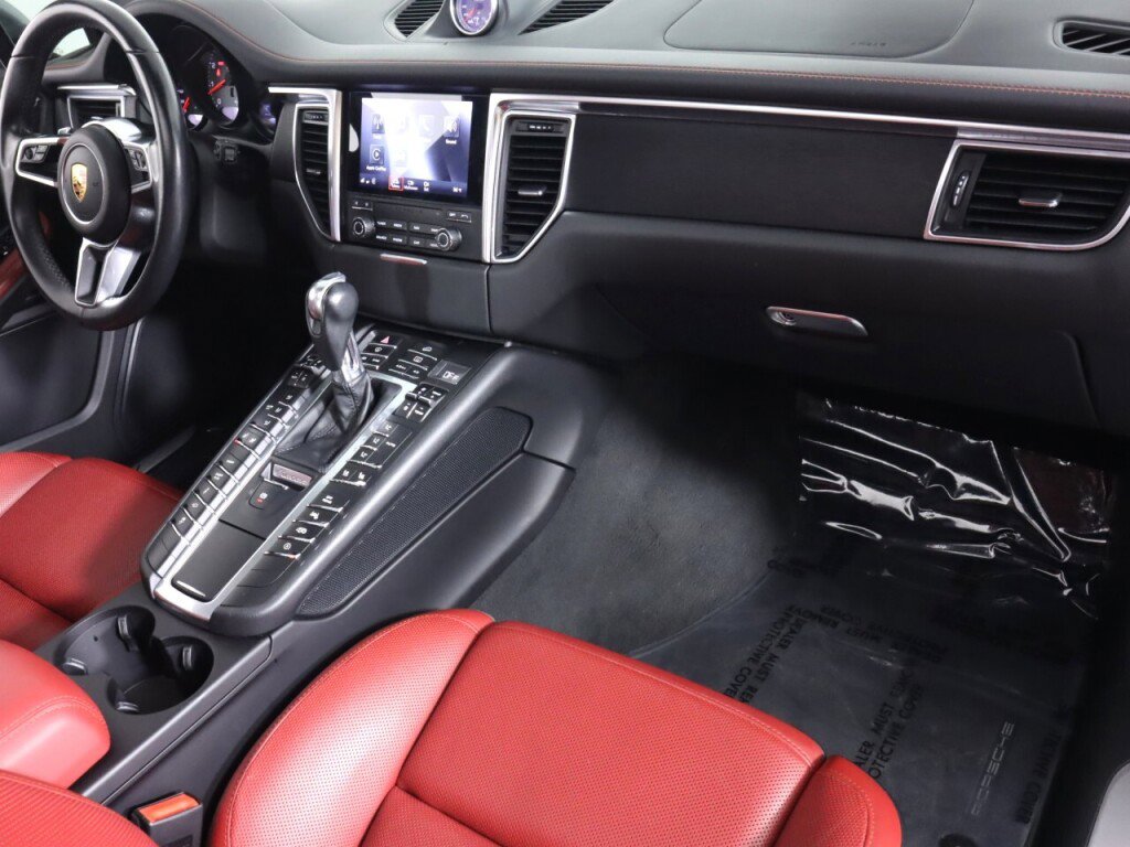 Used 2017 Porsche Macan S image 47