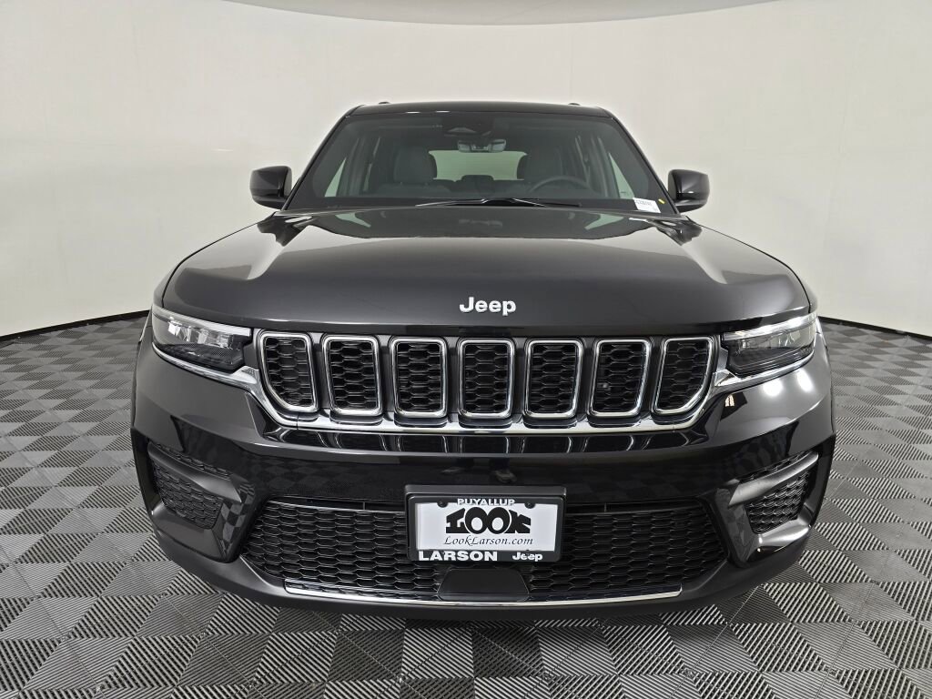 New 2025 Jeep Grand Cherokee Laredo X w/ Trailer Tow Package image 9