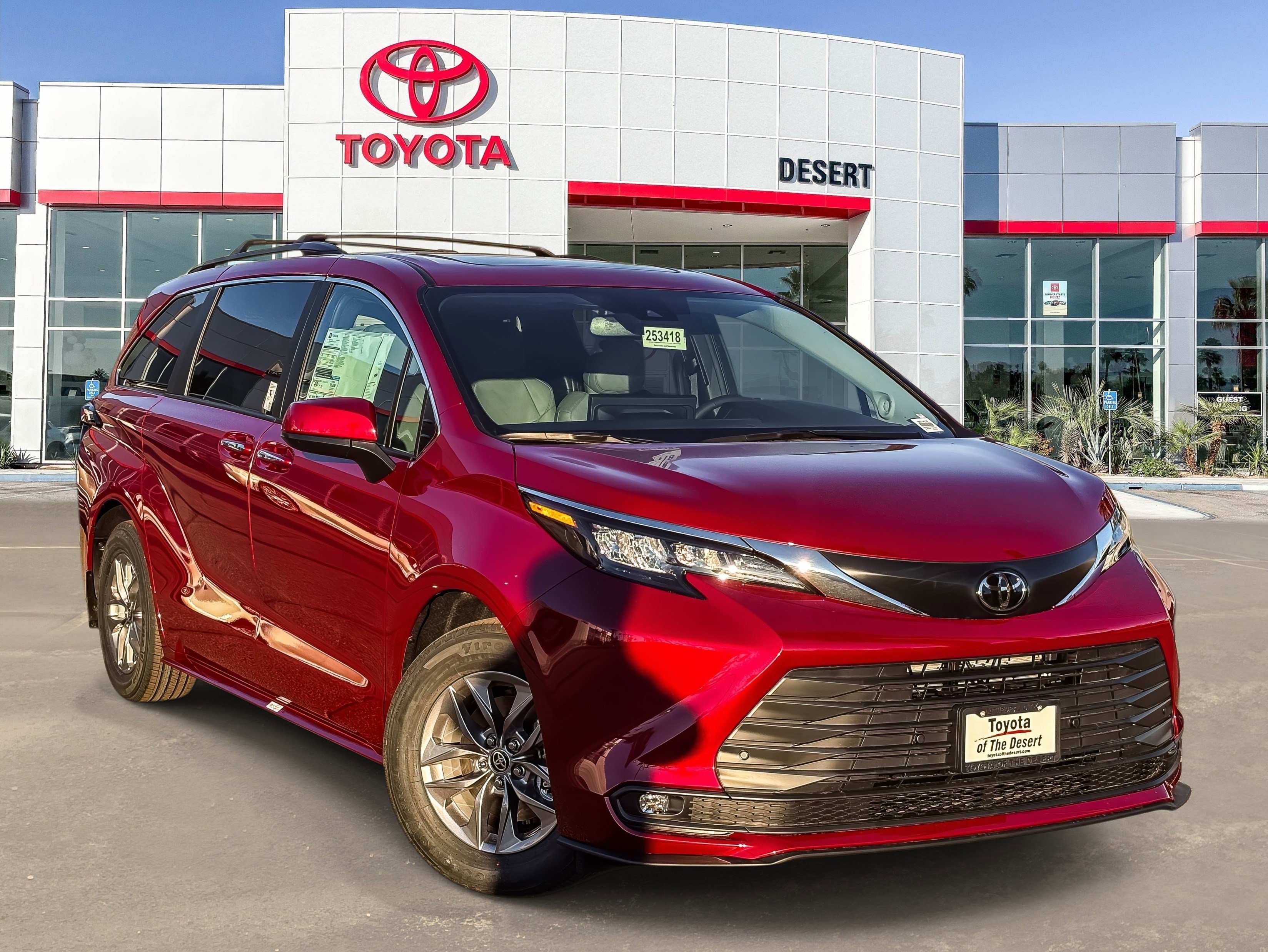New 2026 Toyota Sienna XLE FWD image 1