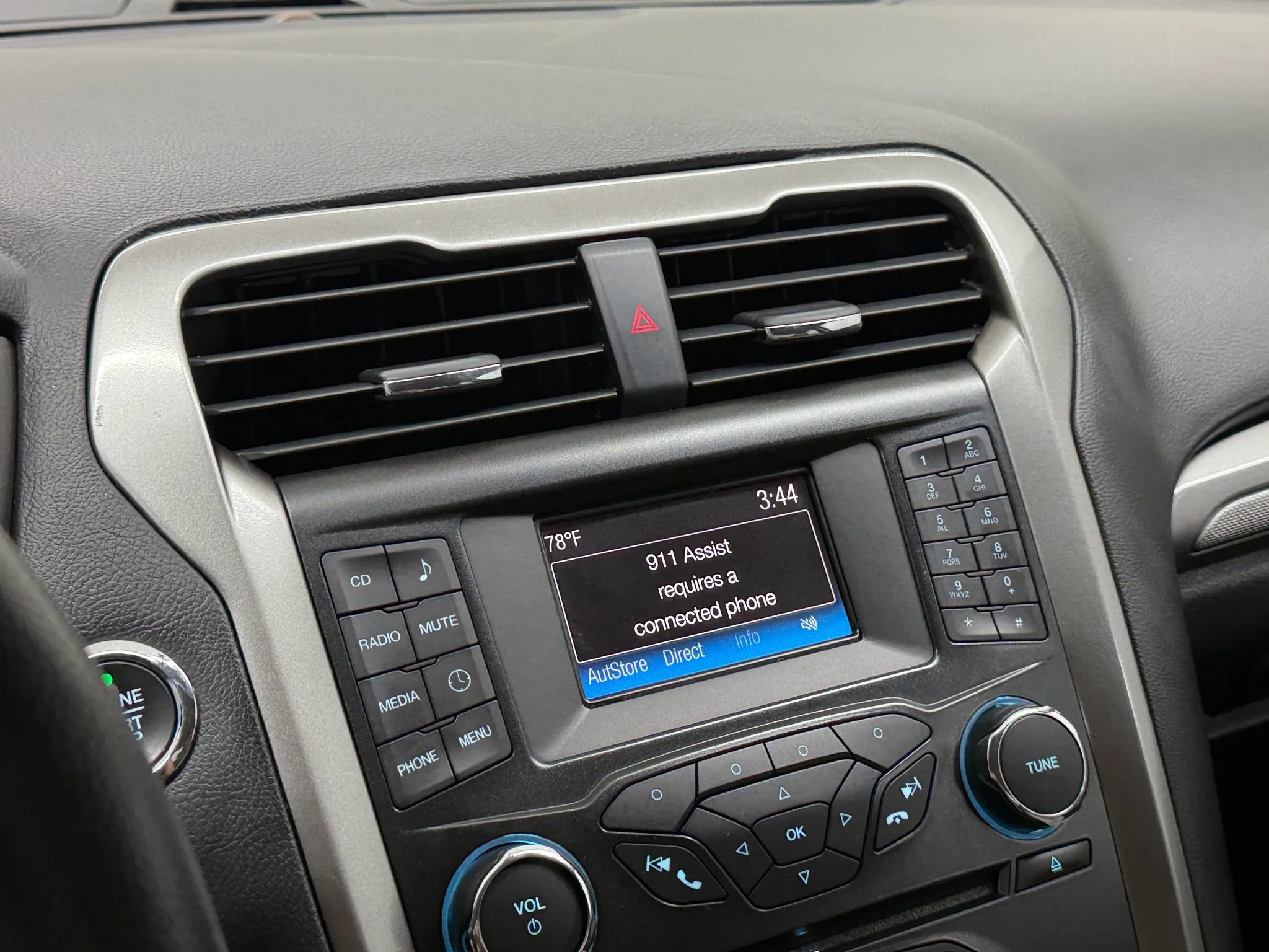 Used 2018 Ford Fusion S image 15