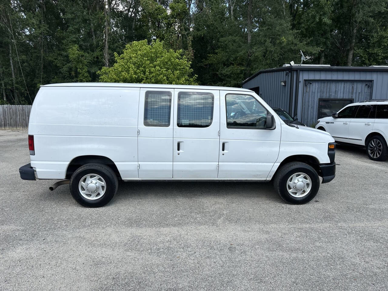 Used 2012 Ford E-250 and Econoline 250 w/ PWR Group image 4