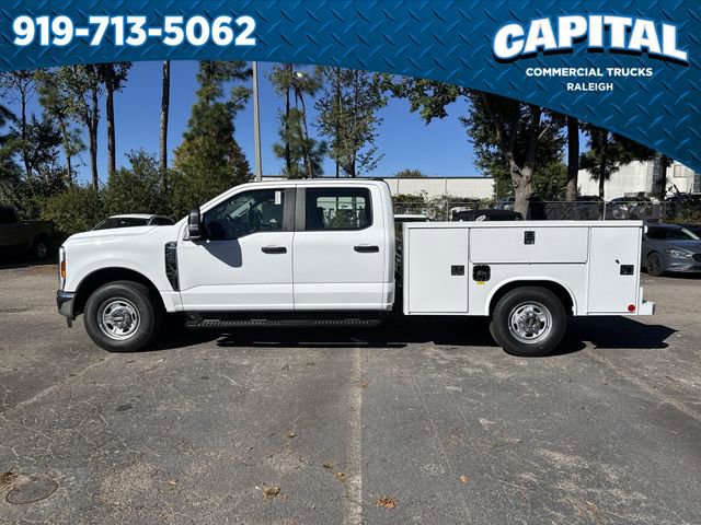 New 2026 Ford F250 XL w/ XL Chrome Package image 5