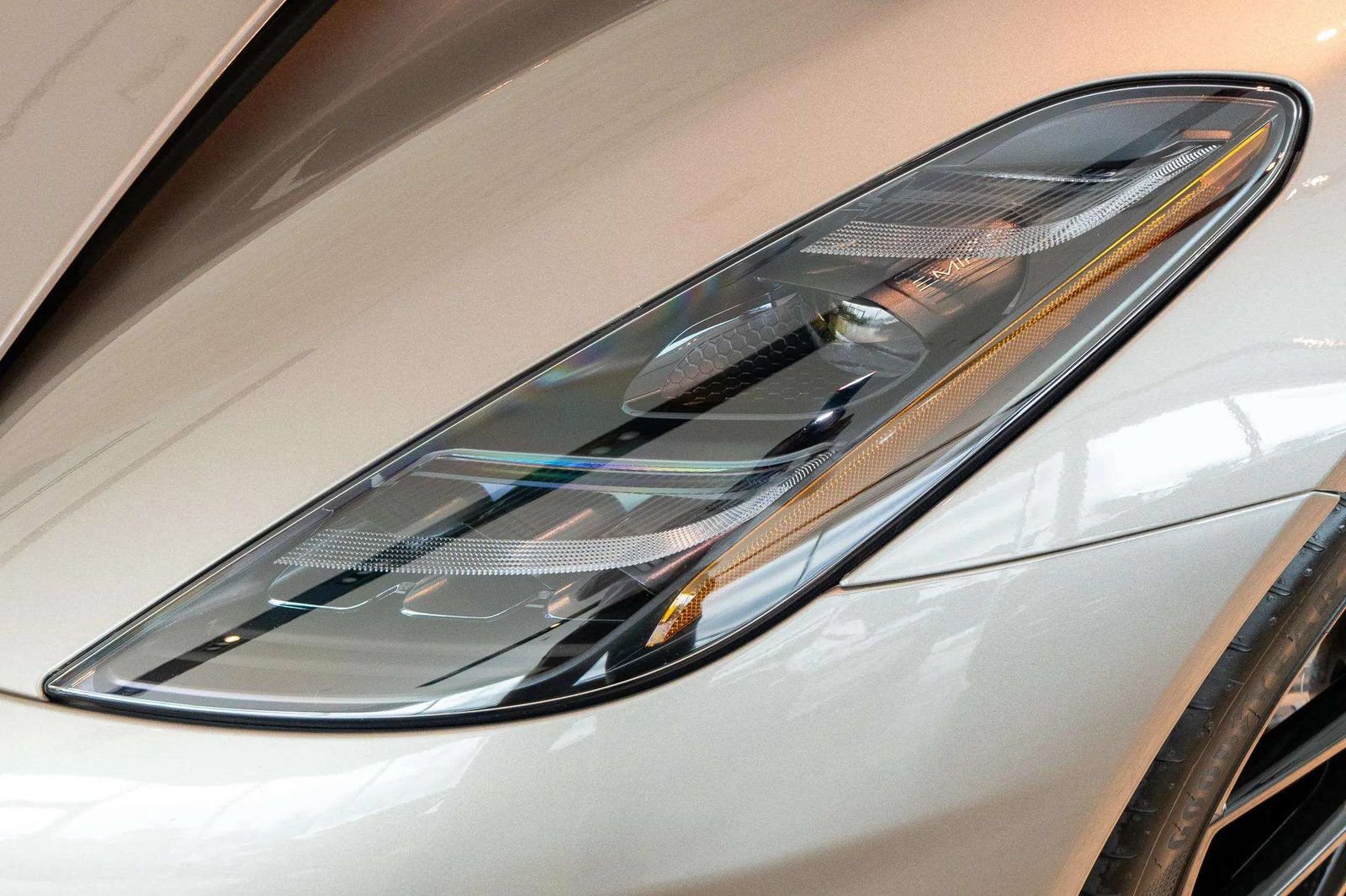 Used 2025 Lotus Emira RWD image 29