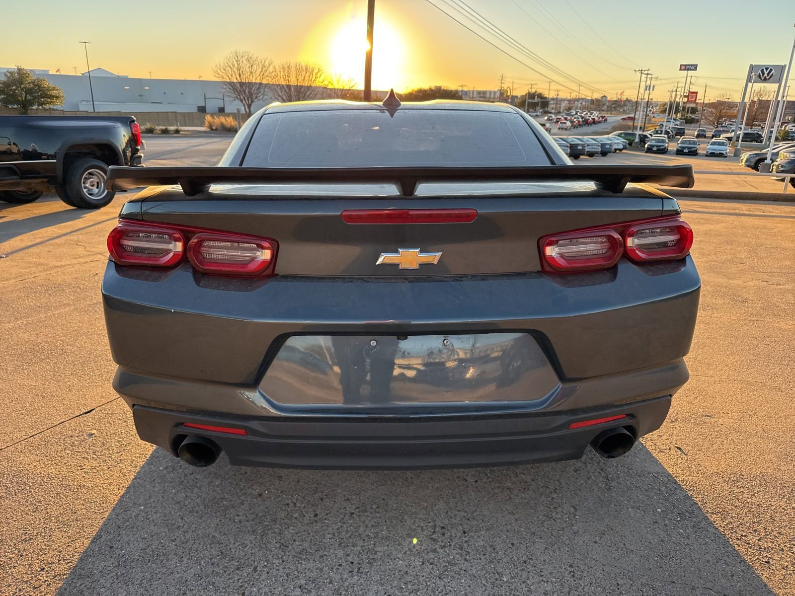 Used 2022 Chevrolet Camaro LT w/ Technology Package image 6