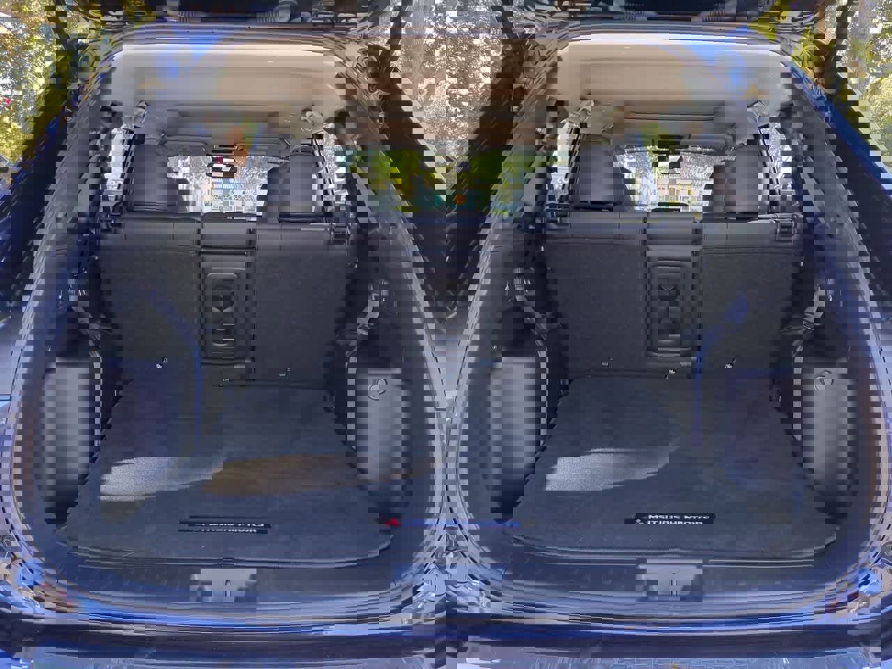 Used 2024 Mitsubishi Outlander SE image 36