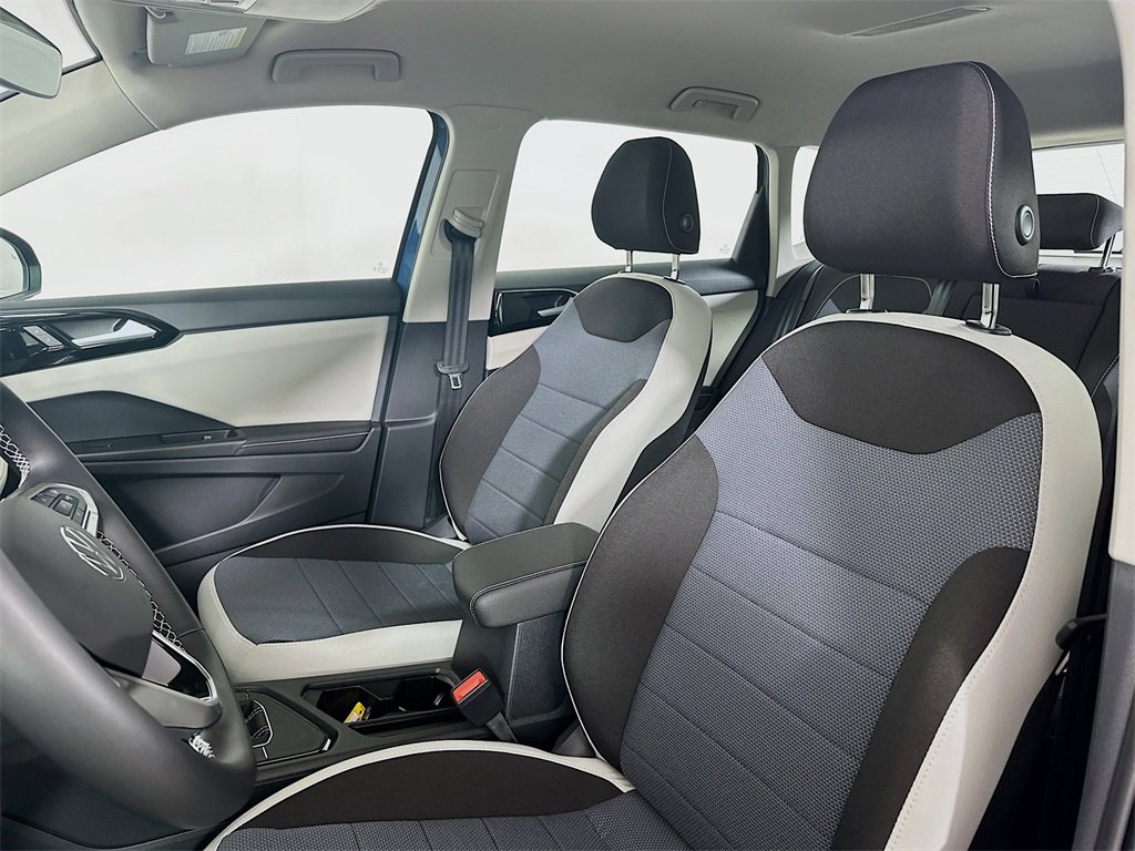 New 2026 Volkswagen Taos S image 8