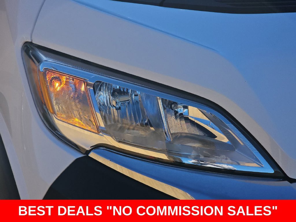 Used 2025 RAM ProMaster 2500 w/ U-Haul Equipment Group FWD image 33