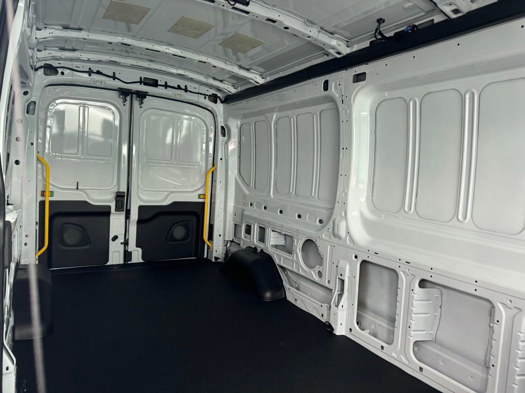 New 2026 Ford Transit 250 148 Medium Roof image 14