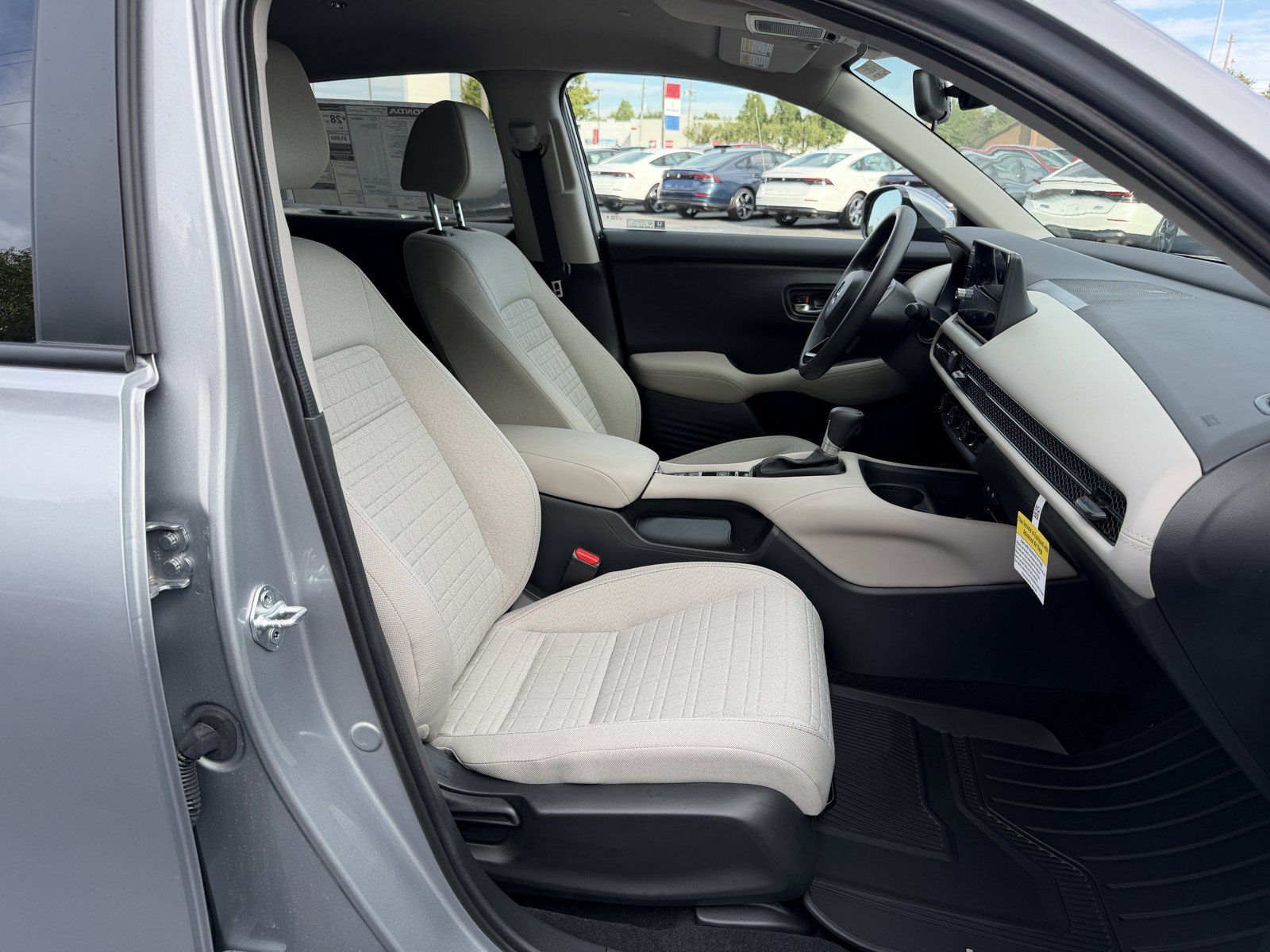 New 2027 Honda HR-V LX image 11