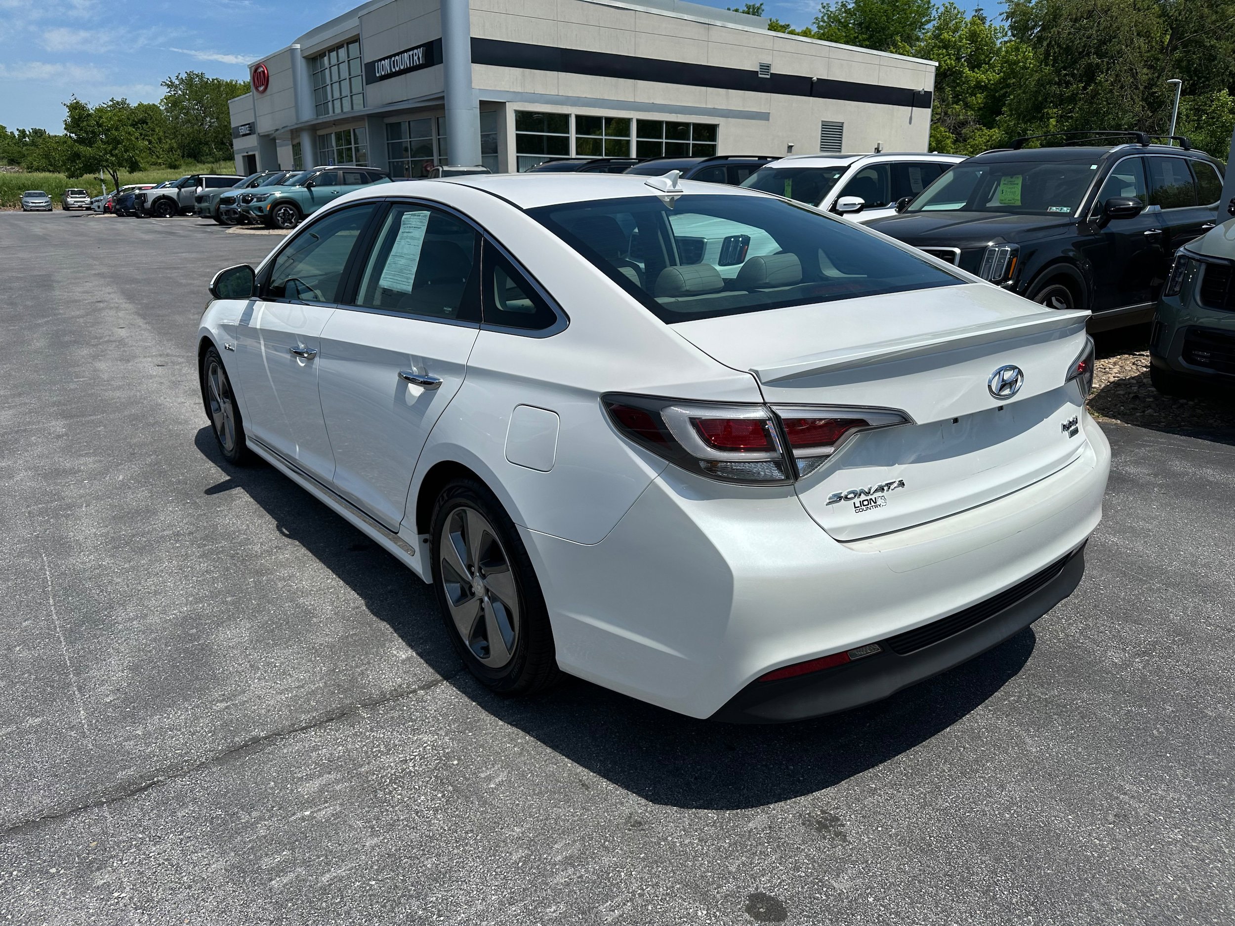 Used 2017 Hyundai Sonata Limited FWD image 7