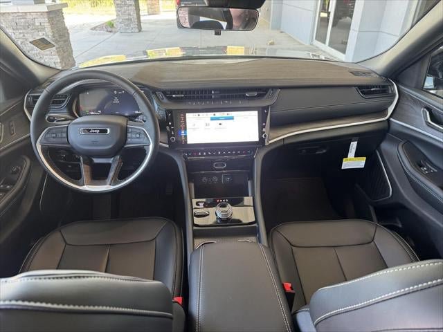 New 2026 Jeep Grand Cherokee L Limited w/ Limited Altitude Package AWD/4WD image 53