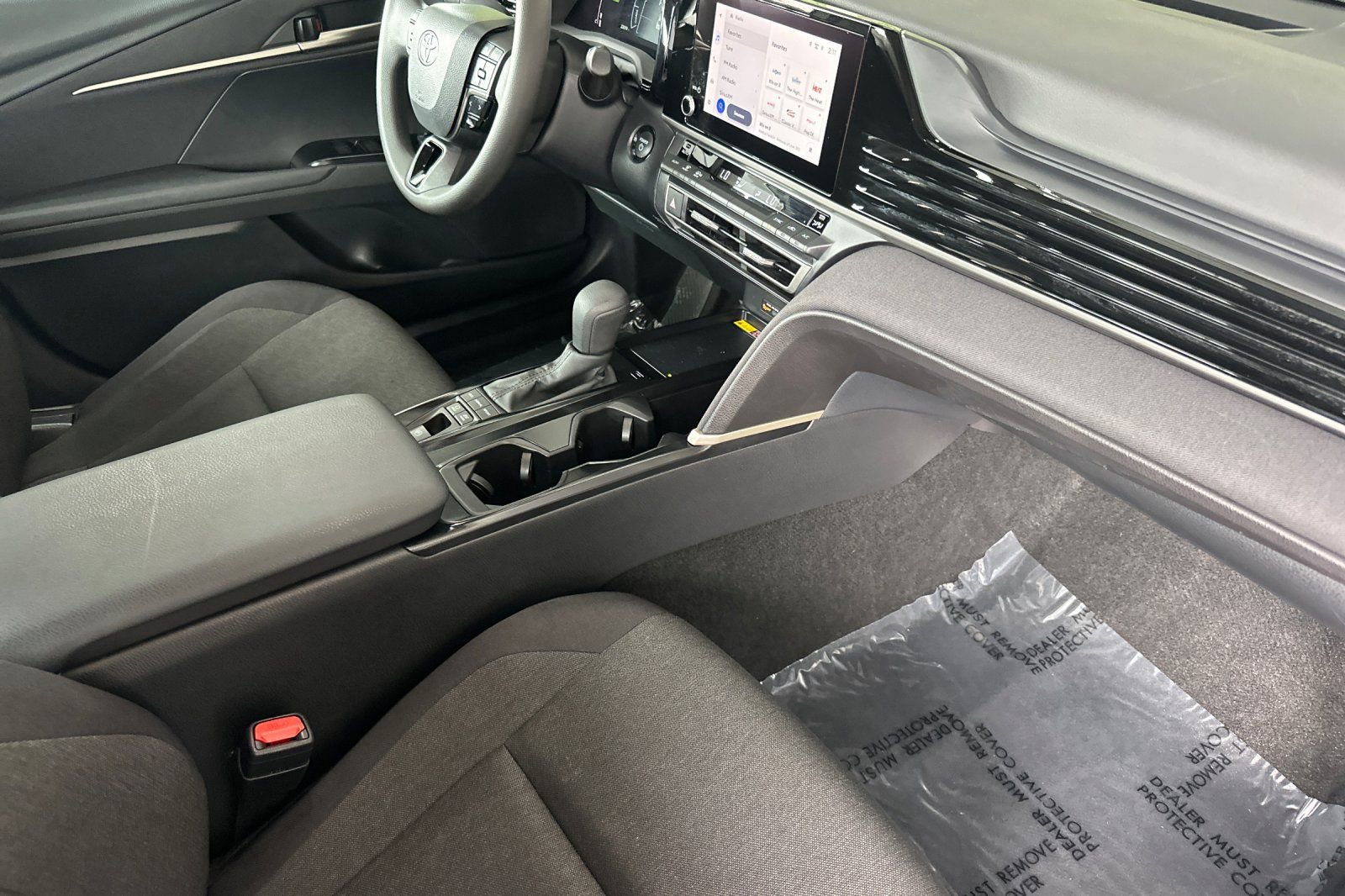 Used 2025 Toyota Camry LE image 18