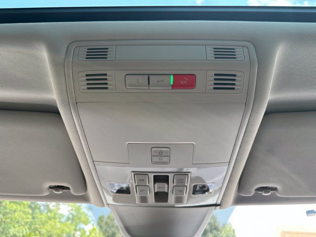 Used 2022 Volkswagen Tiguan SE FWD image 29
