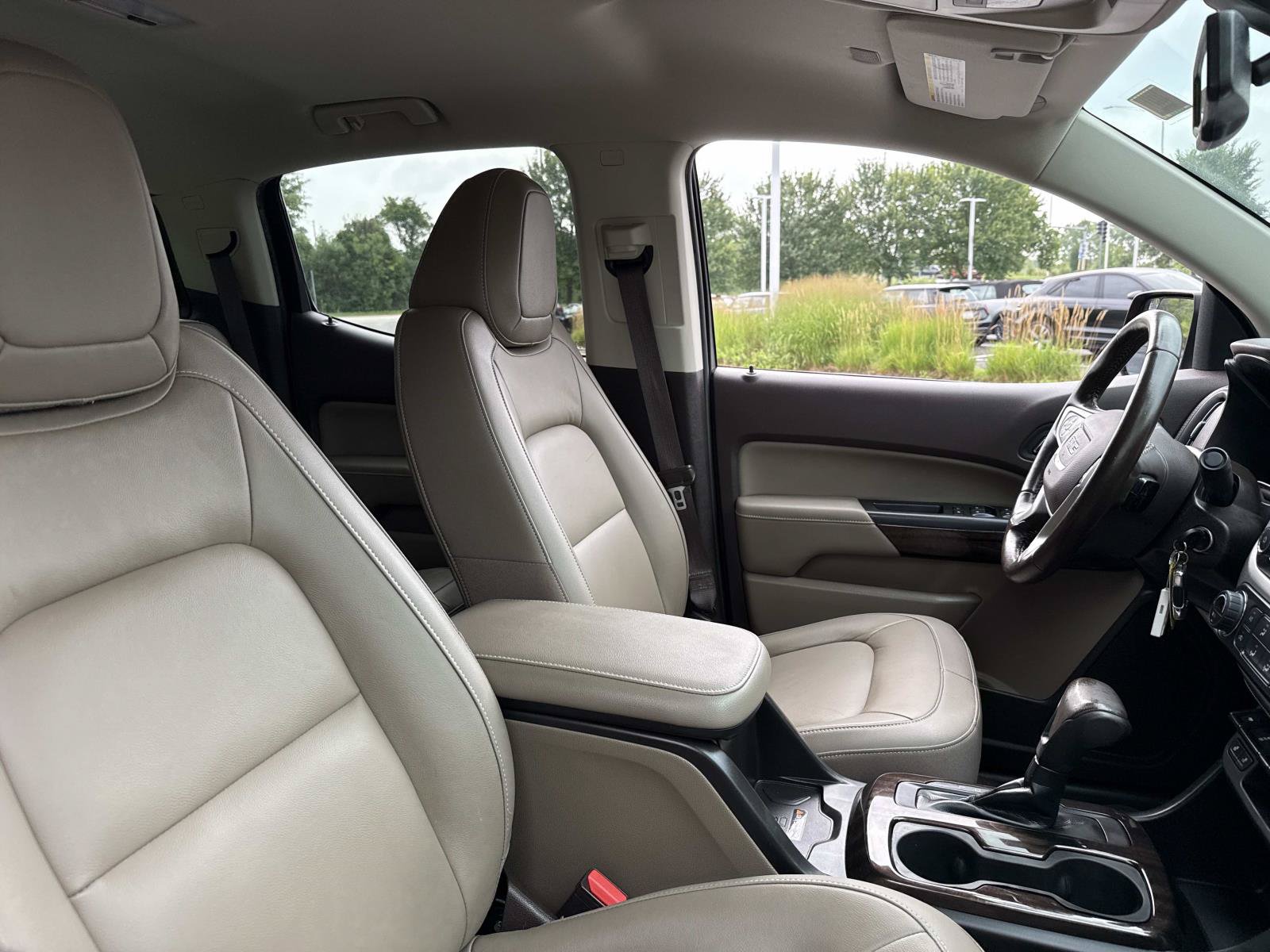 Used 2020 GMC Canyon SLT w/ Trailering Package AWD/4WD image 6