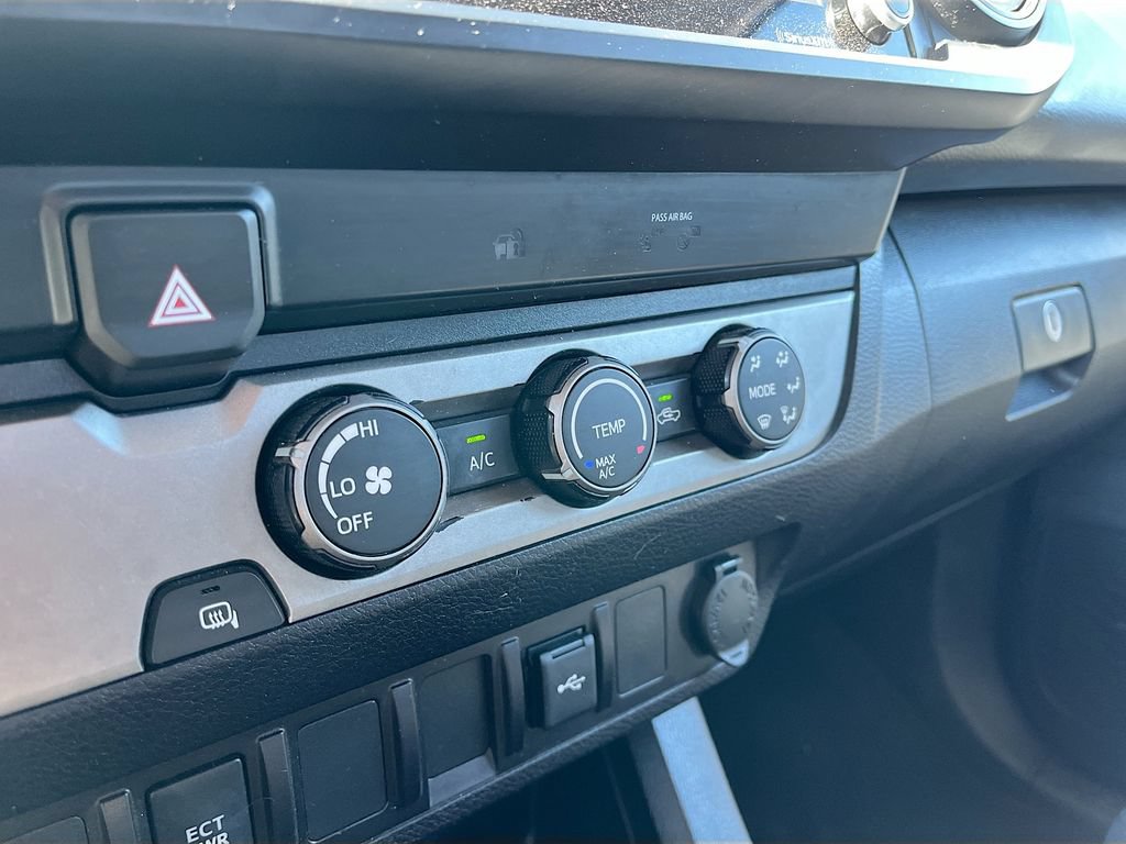 Used 2020 Toyota Tacoma SR RWD image 15