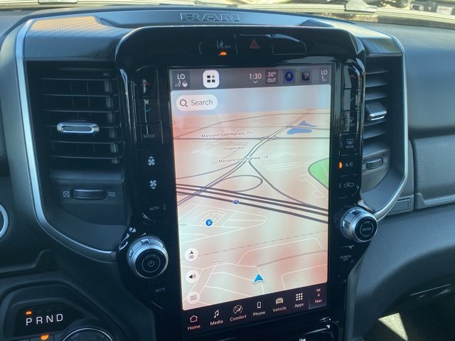 New 2026 RAM 1500 4x4 Crew Cab image 3