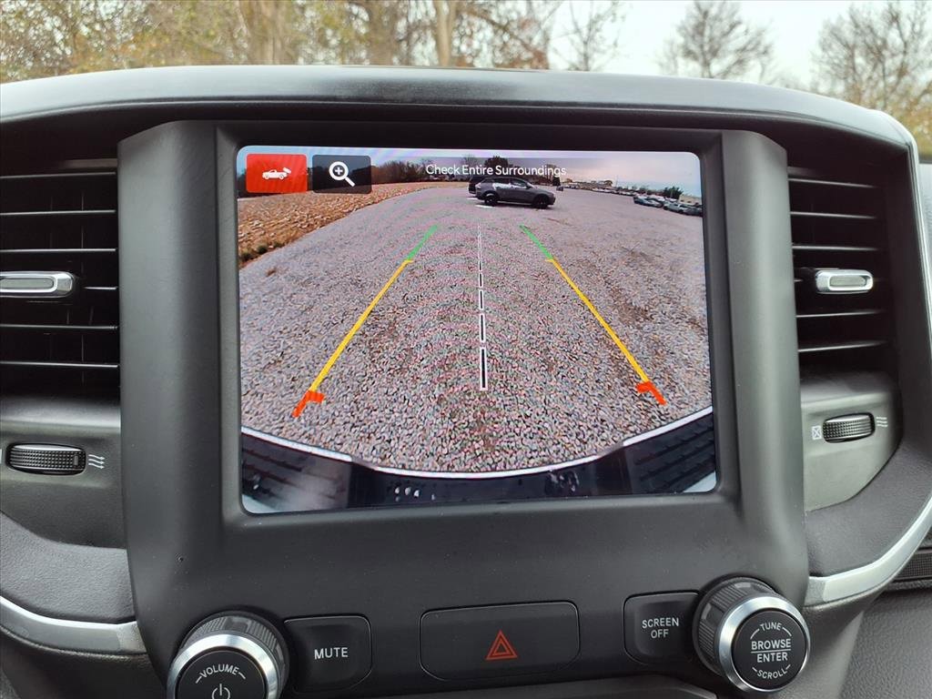 Used 2024 RAM 2500 Big Horn w/ Bed Utility Group image 12