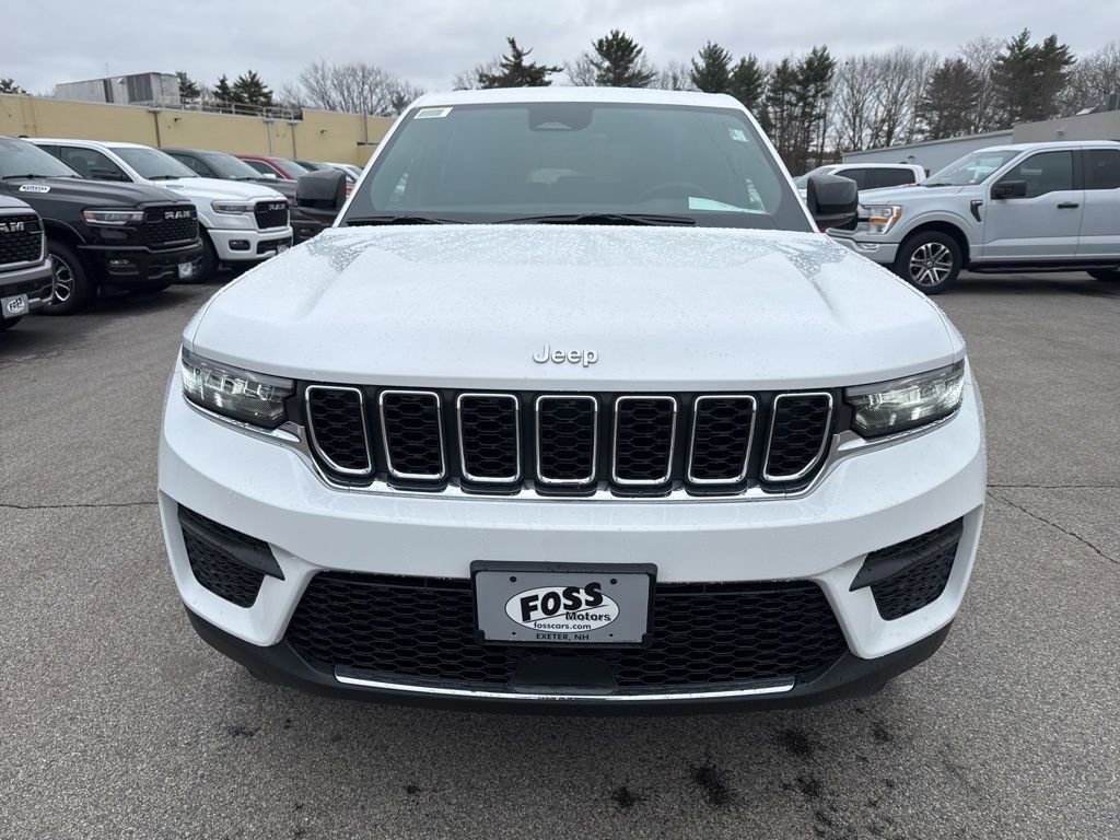 New 2026 Jeep Grand Cherokee Laredo image 8