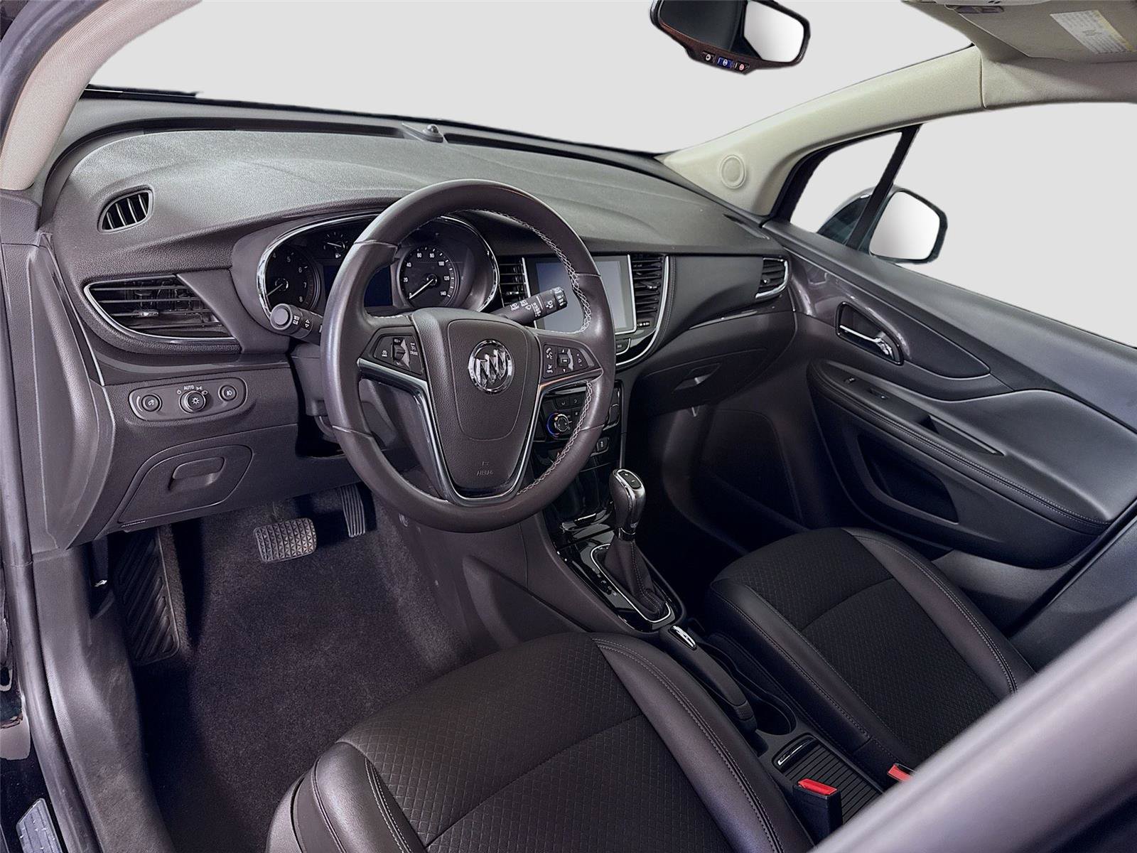 Used 2018 Buick Encore Preferred AWD/4WD image 3