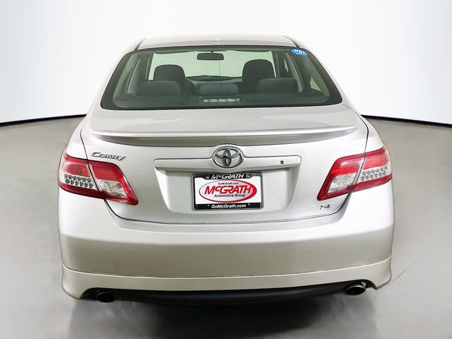 Used 2010 Toyota Camry SE FWD image 16