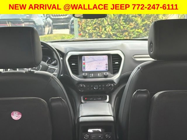 Used 2023 GMC Acadia SLT w/ Preferred Package FWD image 15