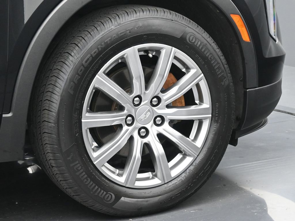 Used 2023 Cadillac XT4 Premium Luxury image 6