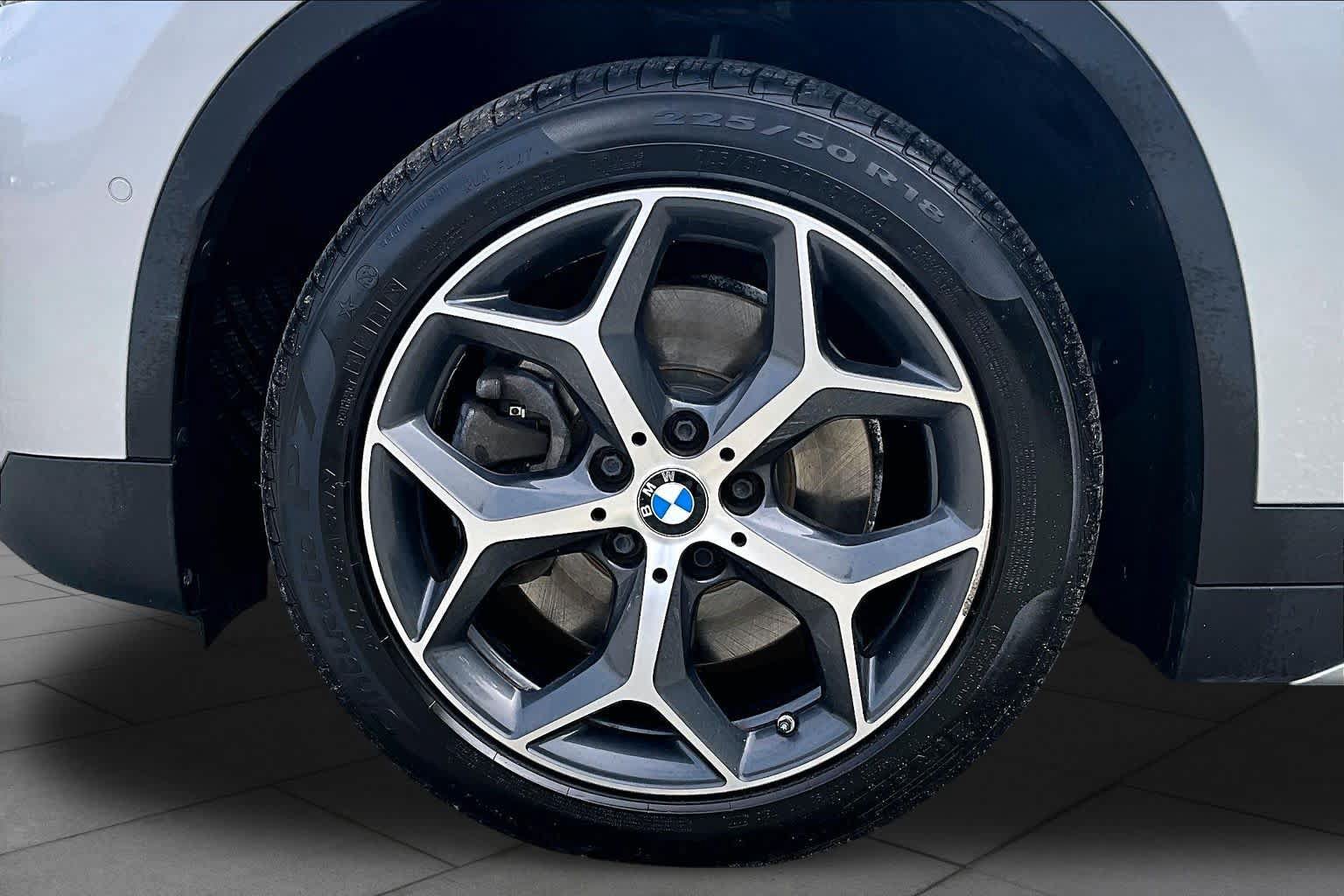 Used 2016 BMW X1 xDrive28i AWD/4WD image 11