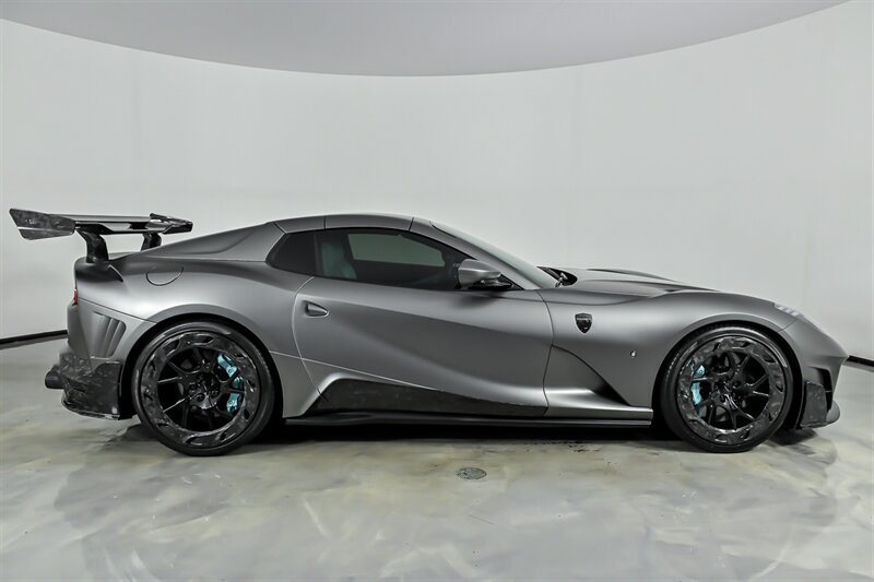 Used 2021 Ferrari 812 GTS RWD image 30