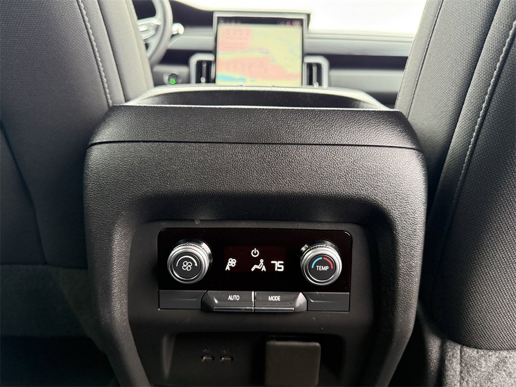 Used 2025 GMC Acadia Elevation image 40