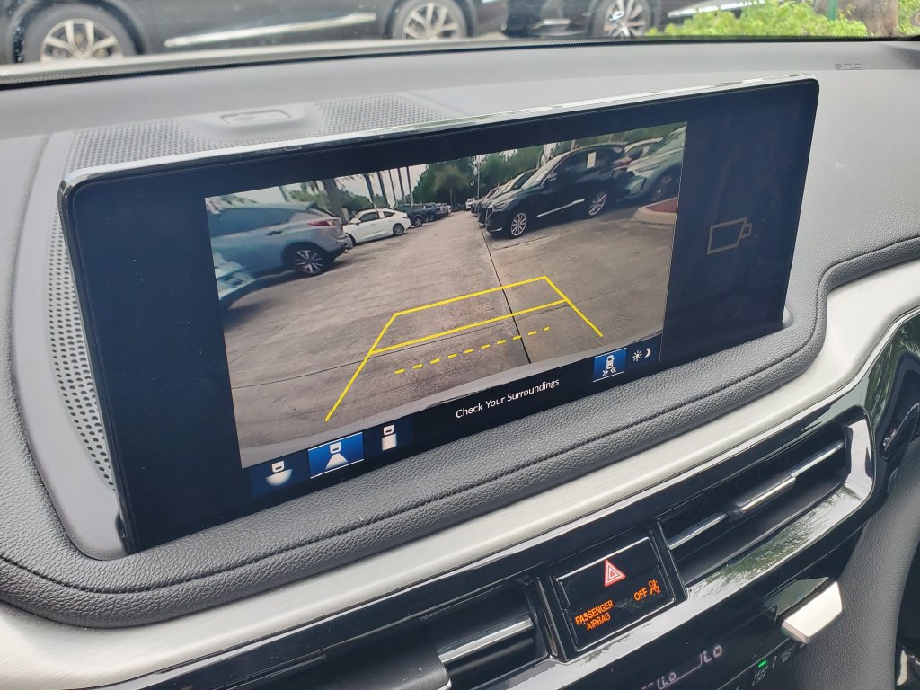 Used 2025 Acura MDX FWD image 31